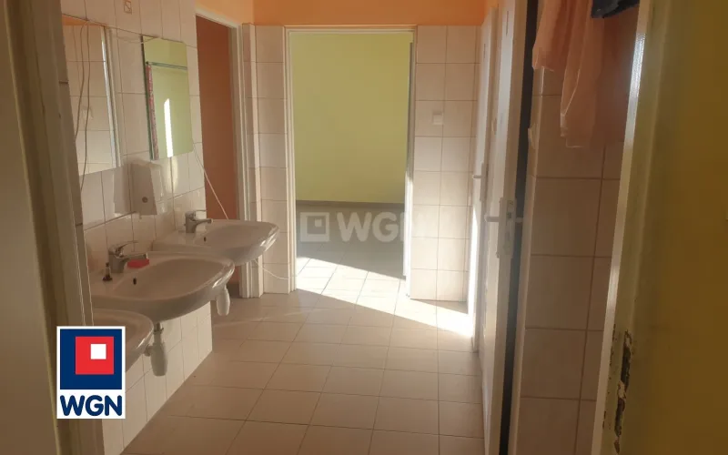 Obiekt usługowy na  wynajem Skarbimierz-Osiedle - Do wynajęcia obiekt przemysłowo-biurowy w Skarbimierzu!